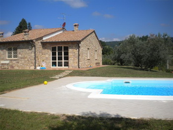 Toskana Monteverdi Marittima Ferienhaus Pool Eingezaunter Garten